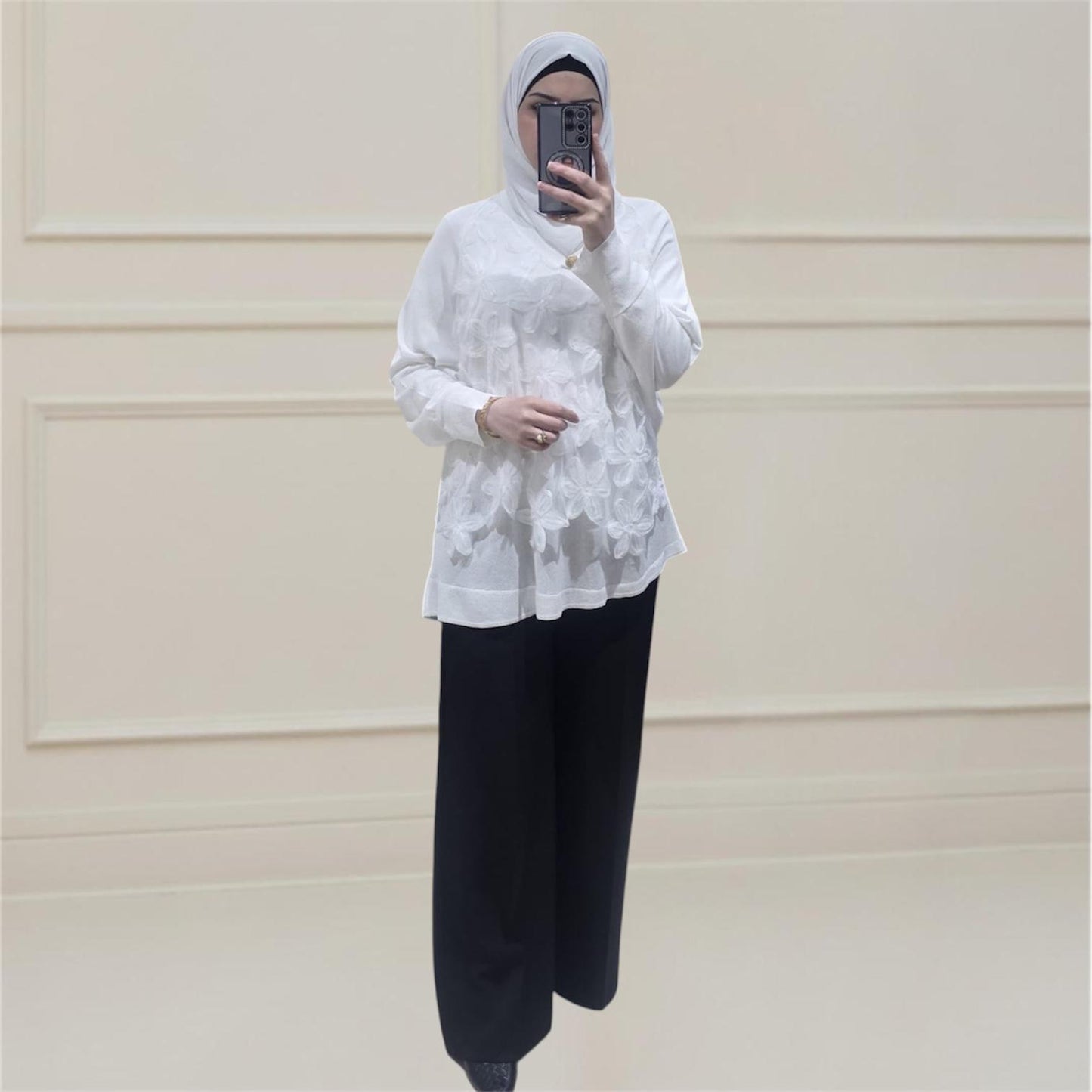 Blouse / White
