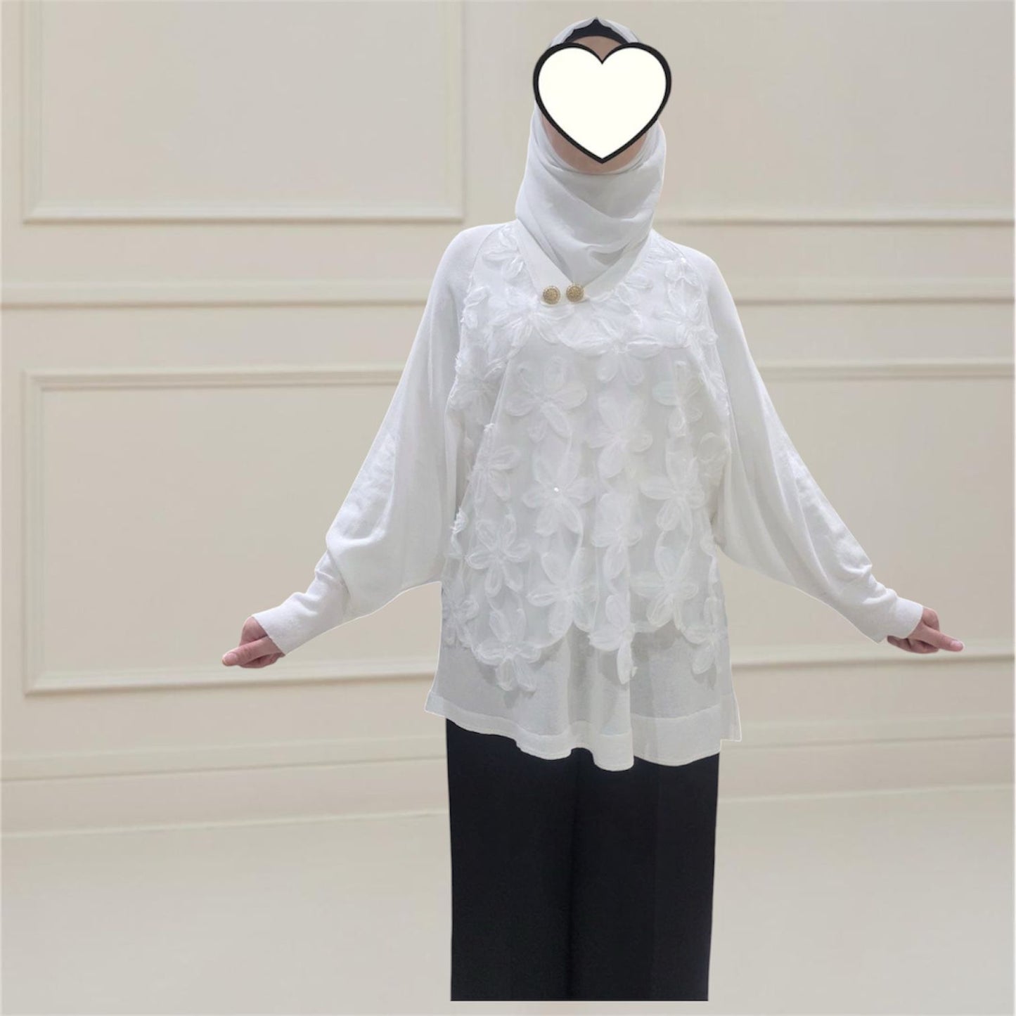 Blouse / White
